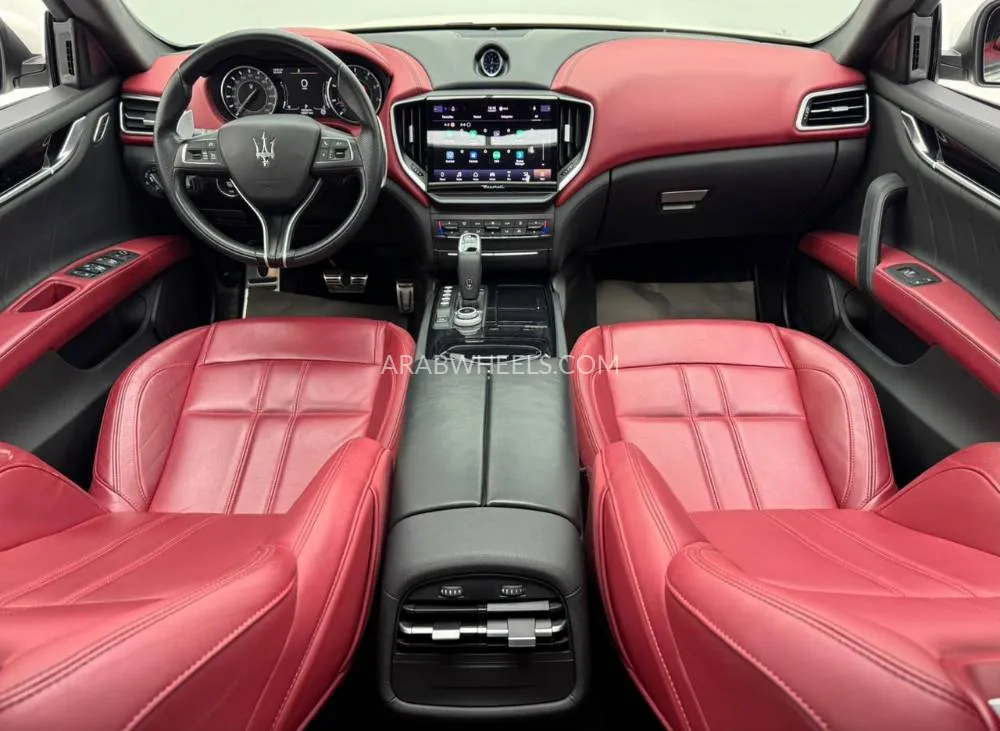 Maserati Ghibli 2022 for Sale in Dubai Image-7