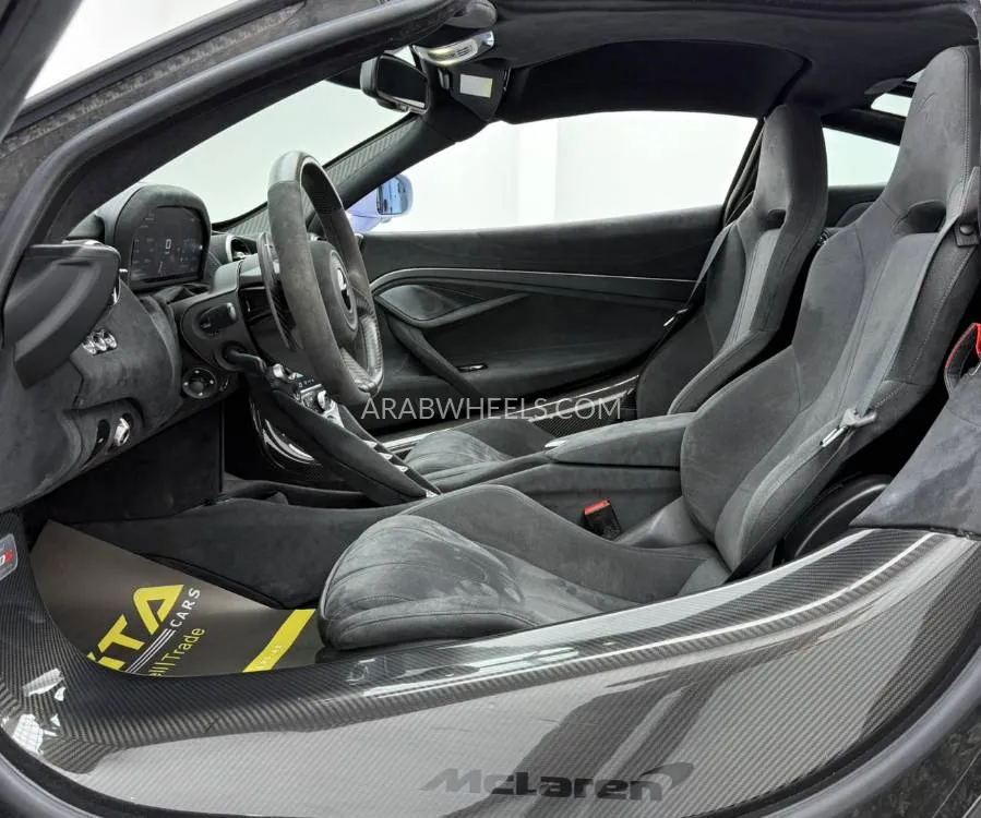 McLaren 720S 2022 for Sale in Dubai Image-10