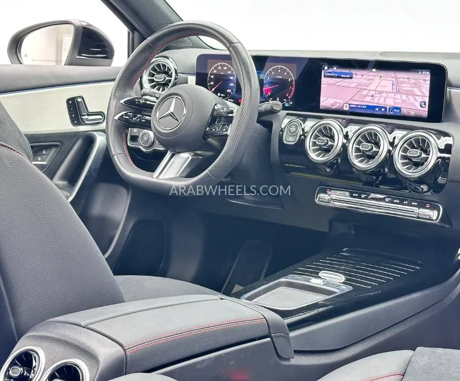 مرسيدس بنز كلاس A 2024 for Sale in دبي Image-11