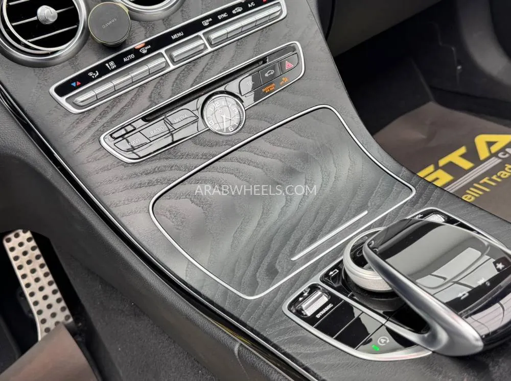 مرسيدس بنز كلاس C 2018 for Sale in دبي Image-10