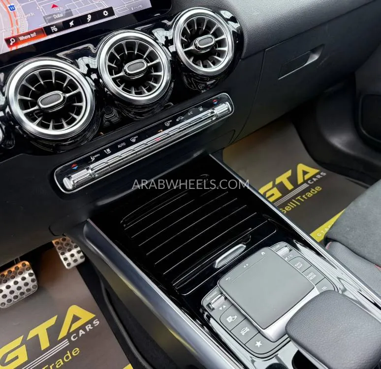 مرسيدس بنز EQA 2023 for Sale in دبي Image-17