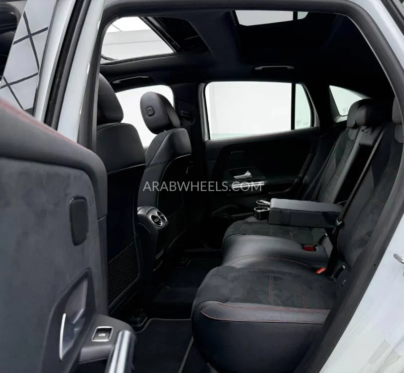 مرسيدس بنز EQA 2023 for Sale in دبي Image-18