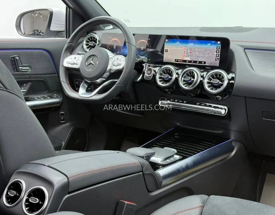 مرسيدس بنز EQA 2024 for Sale in دبي Image-11