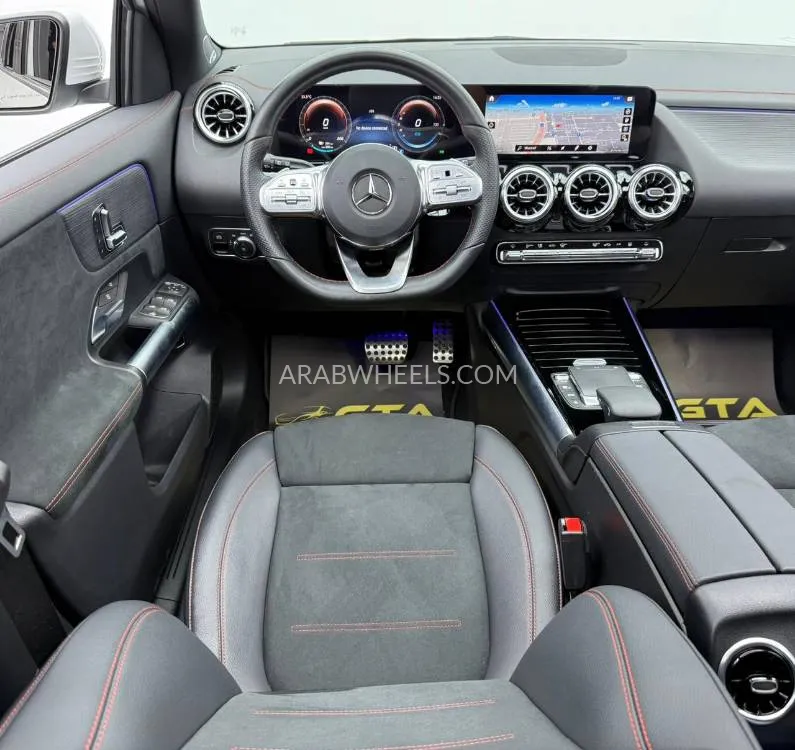 مرسيدس بنز EQA 2024 for Sale in دبي Image-14