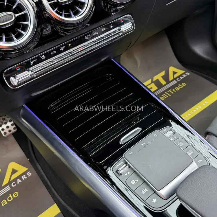 مرسيدس بنز EQA 2024 for Sale in دبي Image-17