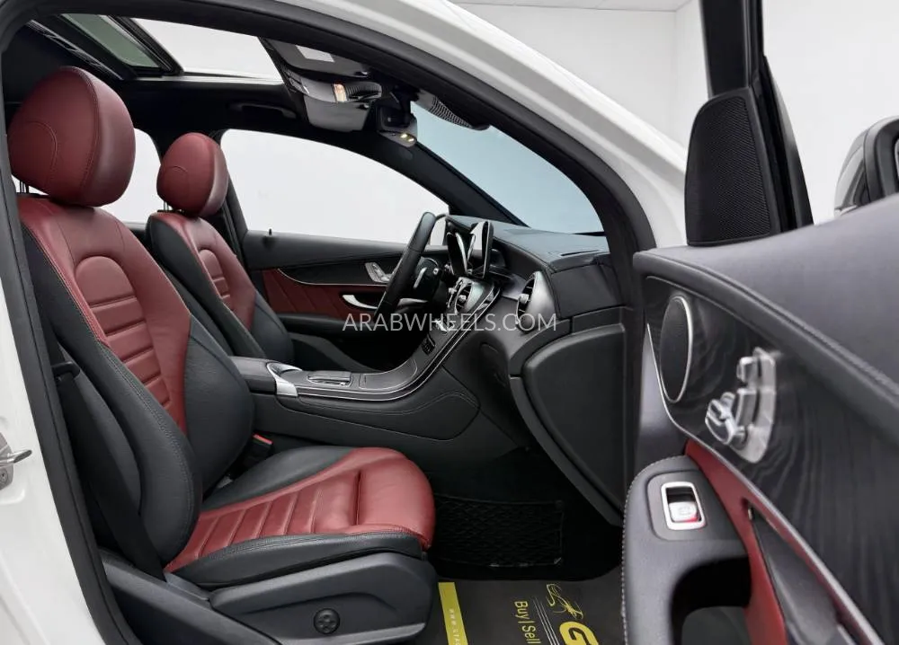 Mercedes Benz GLC Class 2020 for Sale in Dubai Image-9