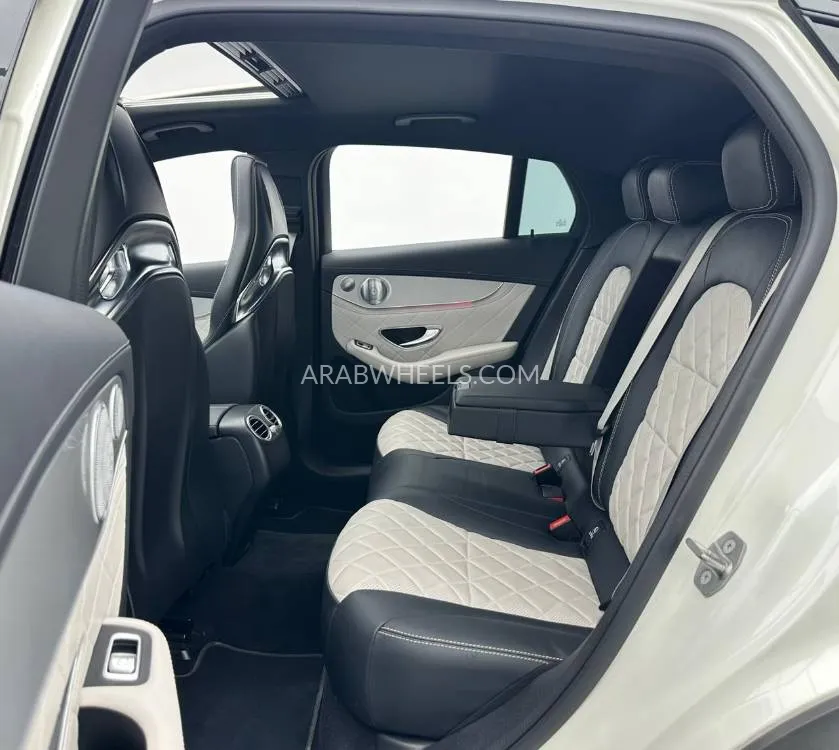 Mercedes Benz GLC Class 2020 for Sale in Dubai Image-16
