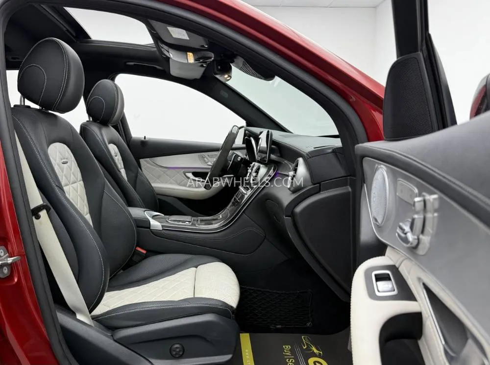 Mercedes Benz GLC Class 2020 for Sale in Dubai Image-6