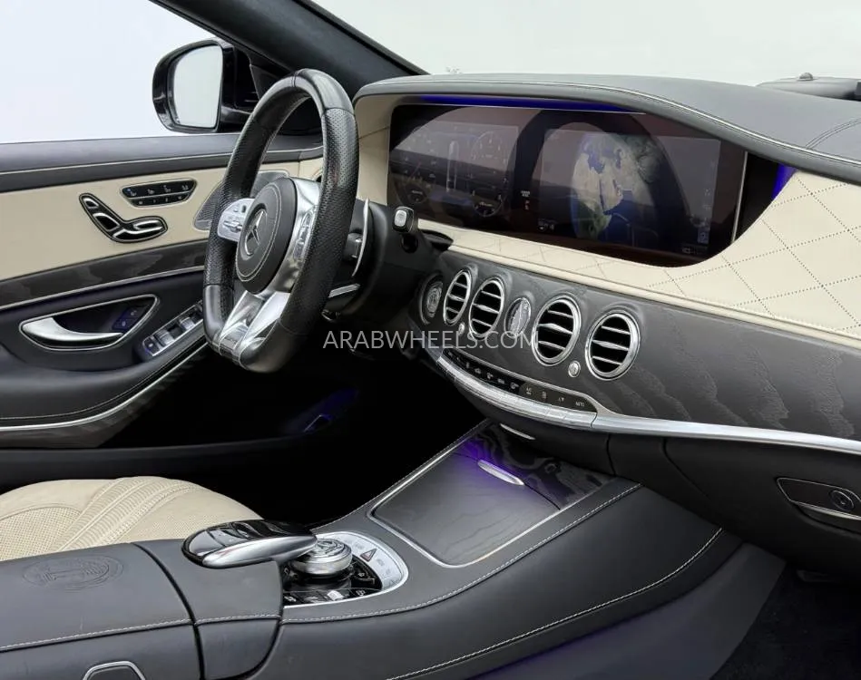 Mercedes Benz CLS Class 2018 for Sale in Dubai Image-11