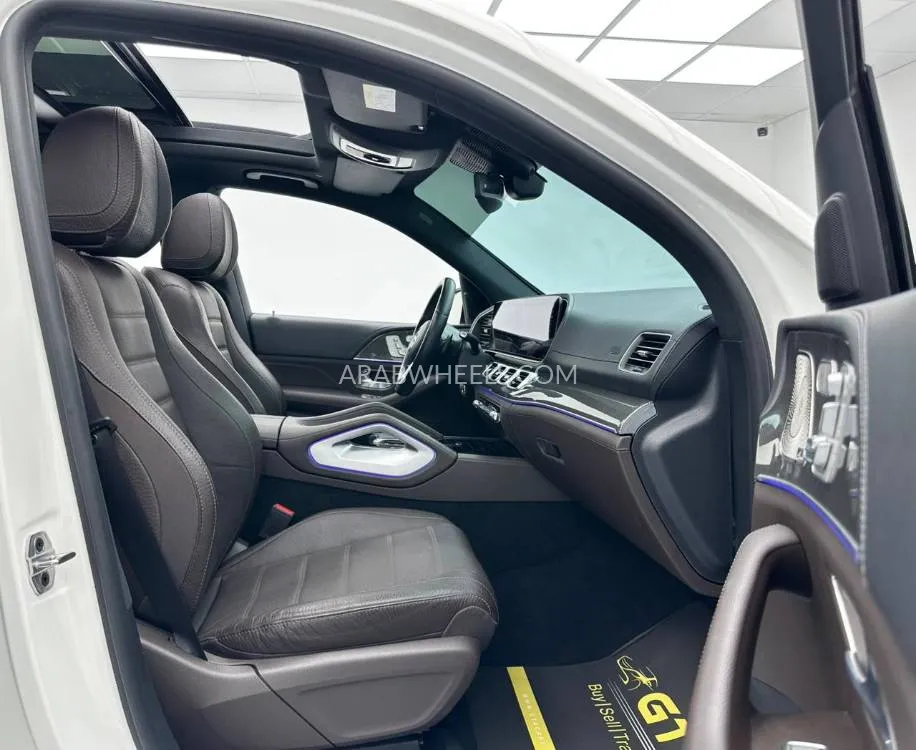 Mercedes Benz GLE Class 2023 for Sale in Dubai Image-17