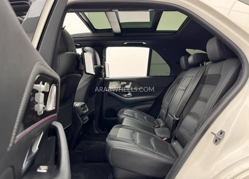 مرسيدس بنز GLE Class 2022 for Sale in دبي Image-9