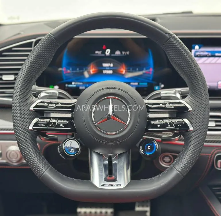 مرسيدس بنز GLE Class 2024 for Sale in دبي Image-7