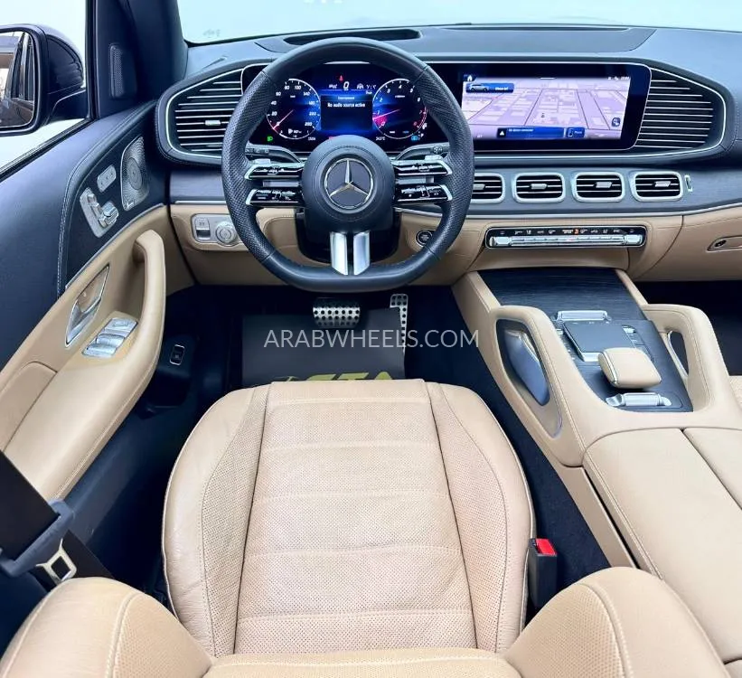 مرسيدس بنز GLE Class 2024 for Sale in دبي Image-8