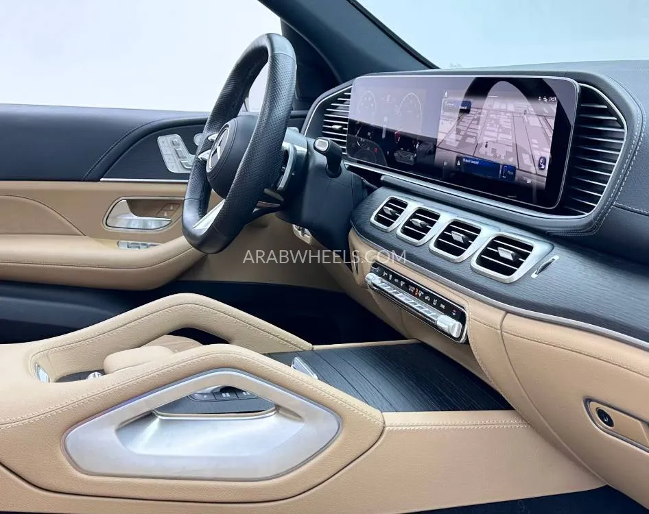 مرسيدس بنز GLE Class 2024 for Sale in دبي Image-12