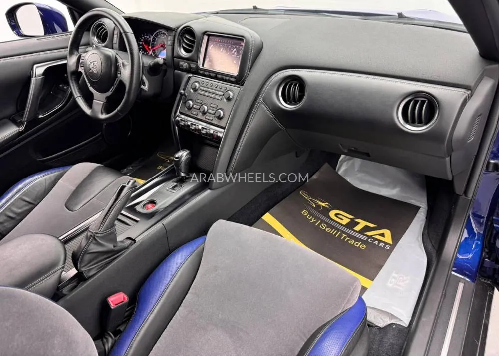 Nissan GT-R 2014 for Sale in Dubai Image-10