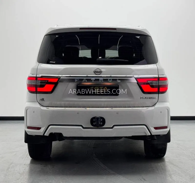 Nissan Patrol 2023 for Sale in Dubai Image-5