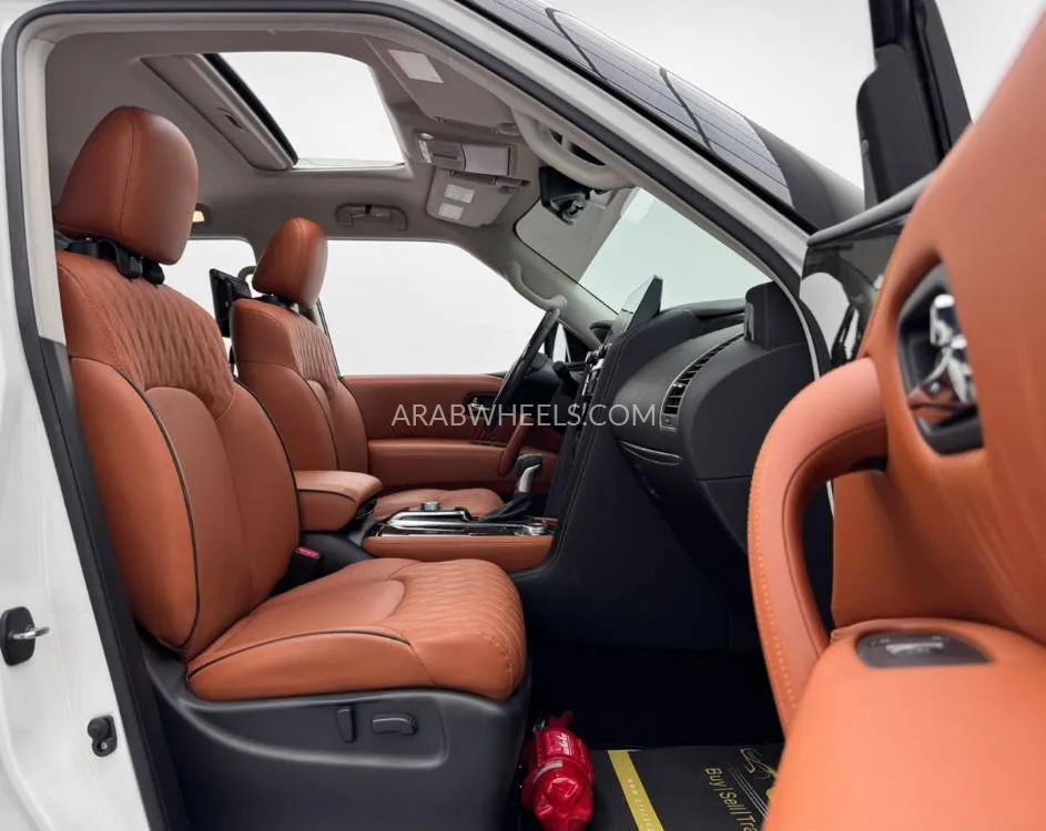 Nissan Patrol 2023 for Sale in Dubai Image-12