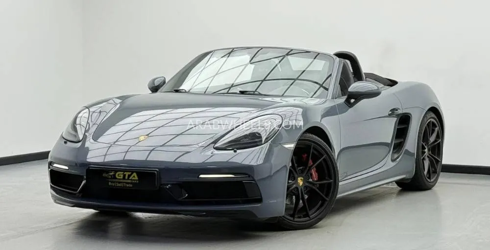 Porsche 718 2018 for Sale in Dubai Image-3