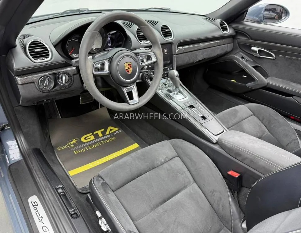 Porsche 718 2018 for Sale in Dubai Image-9