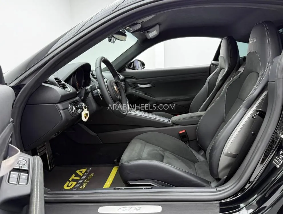 Porsche 718 2023 for Sale in Dubai Image-12