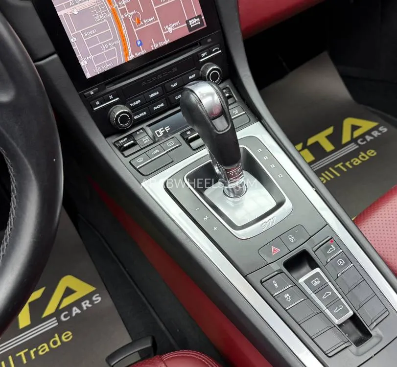 Porsche 911 2017 for Sale in Dubai Image-14