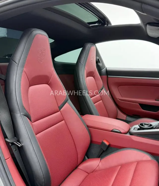 Porsche 911 2025 for Sale in Dubai Image-15