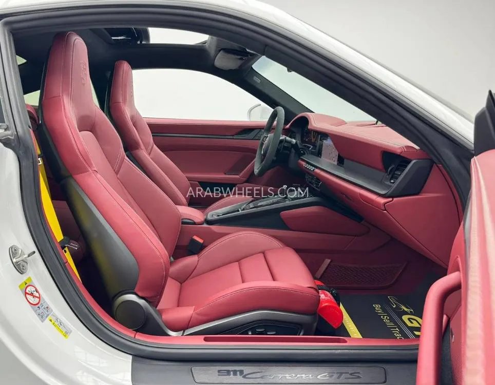 بورشه 911 2026 for Sale in دبي Image-16