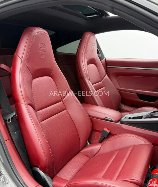 بورشه 911 2020 for Sale in دبي Image-3