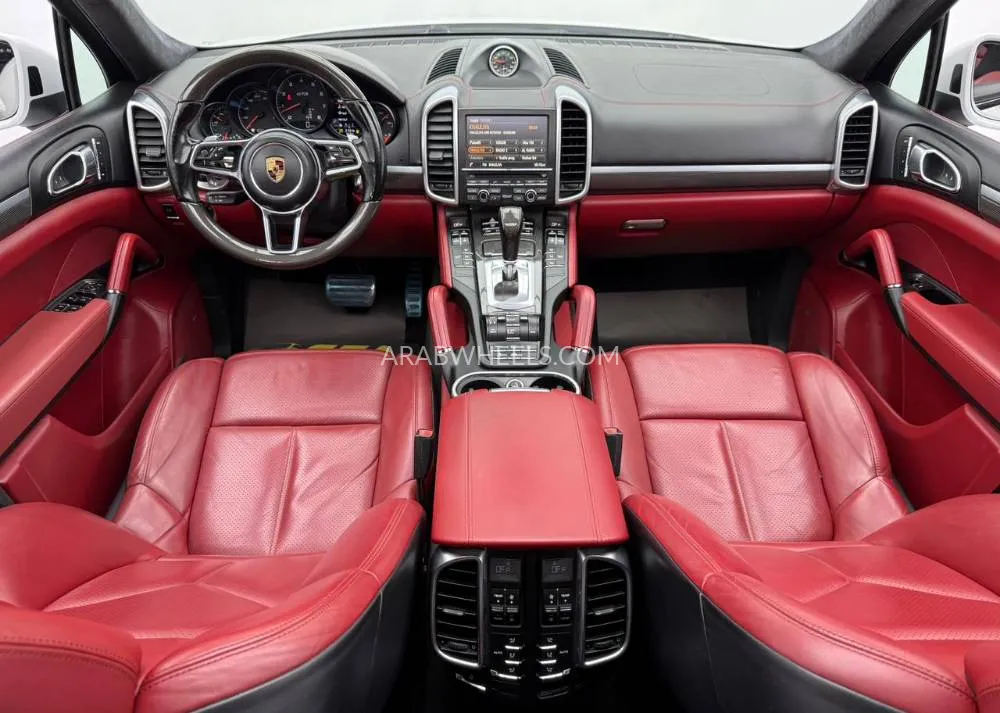 Porsche Cayenne 2016 for Sale in Dubai Image-13