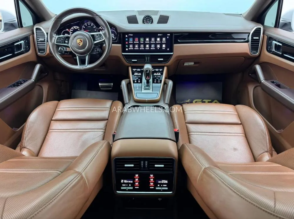 Porsche Cayenne 2022 for Sale in Dubai Image-7