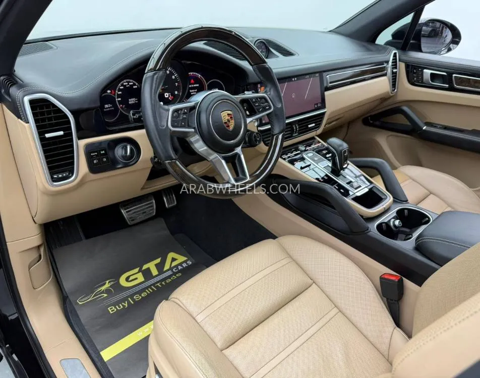 Porsche Cayenne 2018 for Sale in Dubai Image-9