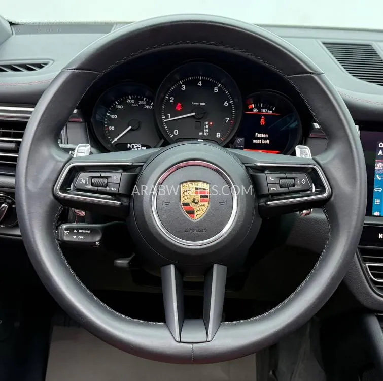 Porsche Macan 2024 for Sale in Dubai Image-15