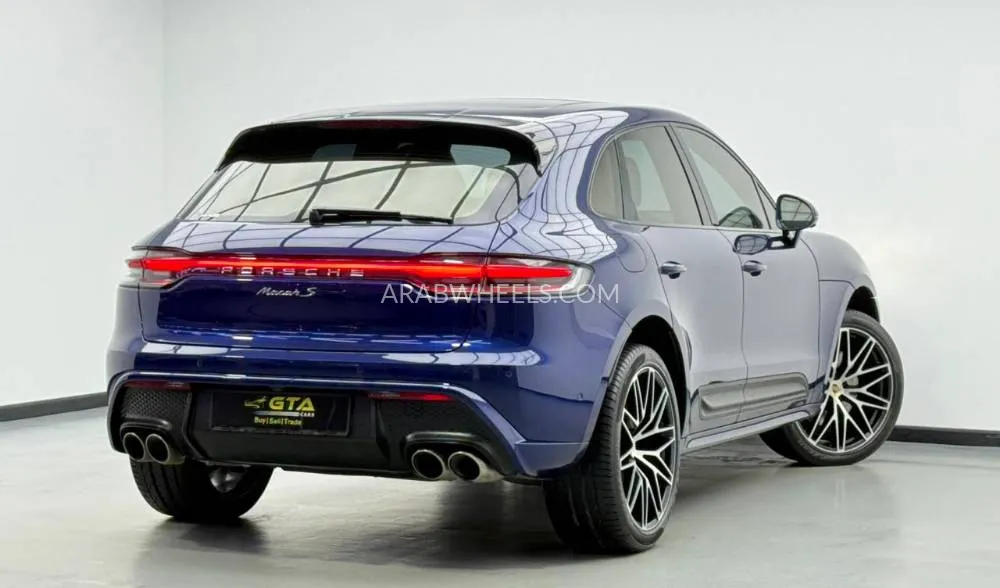 Porsche Macan 2022 for Sale in Dubai Image-4