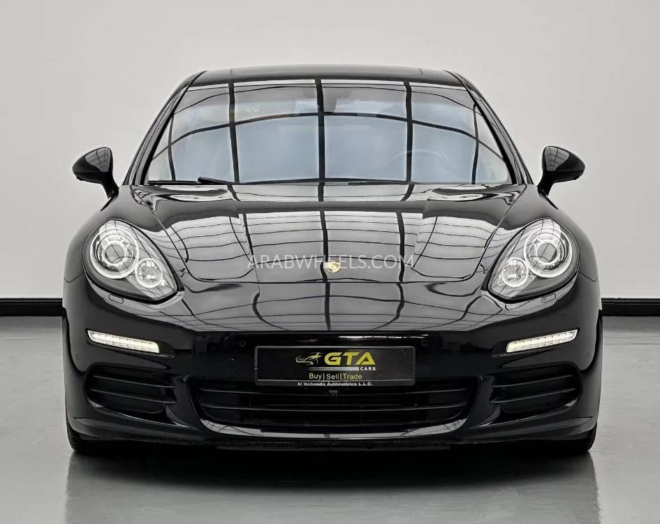 Porsche Panamera 2016 for Sale in Dubai Image-2