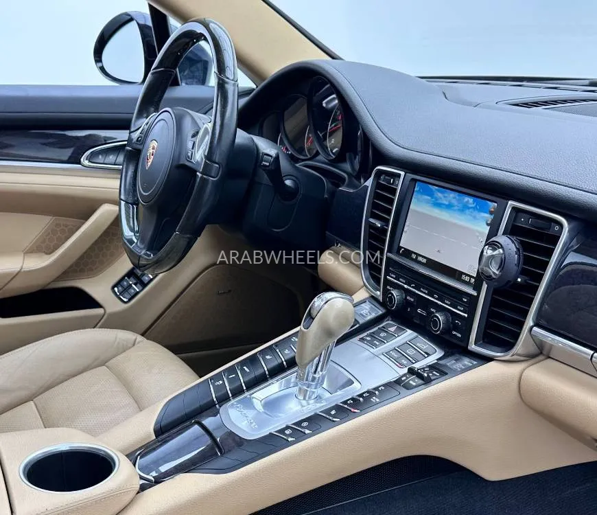 Porsche Panamera 2016 for Sale in Dubai Image-12