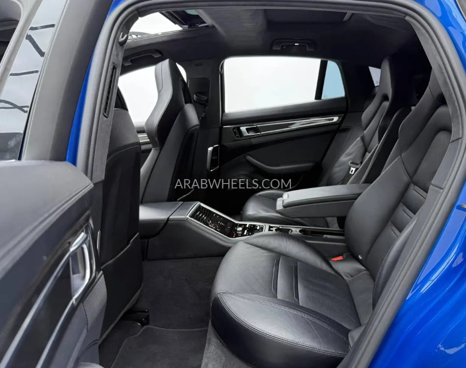 Porsche Panamera 2017 for Sale in Dubai Image-19