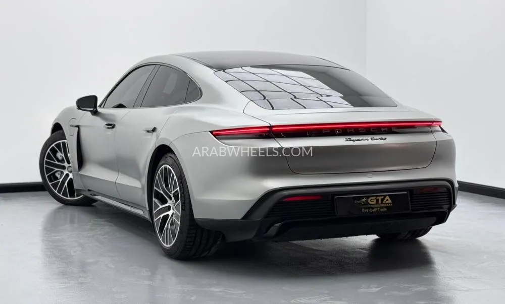 Porsche Taycan 2021 for Sale in Dubai Image-5