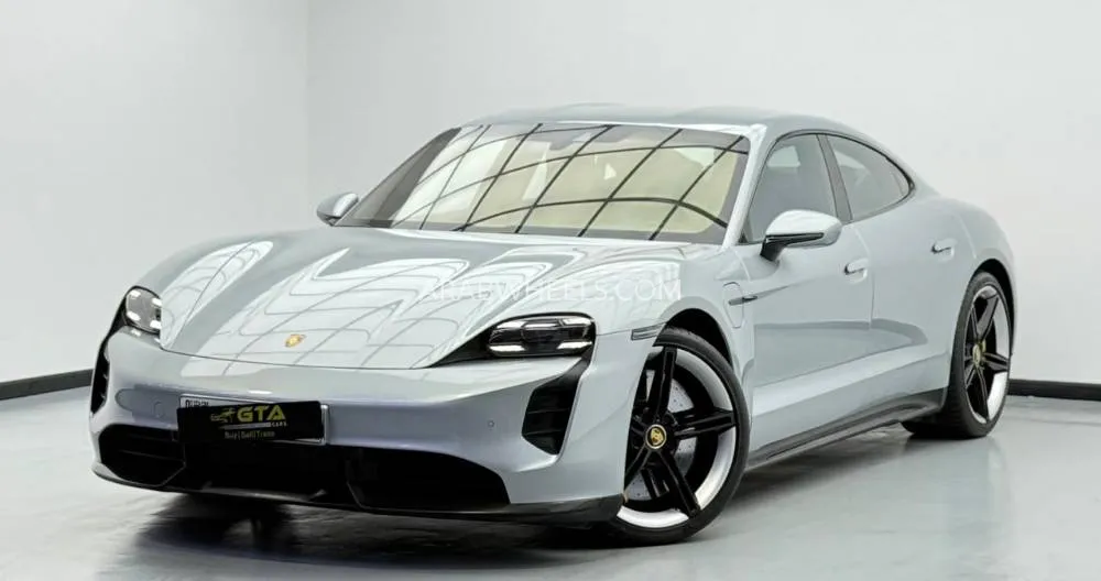 Porsche Taycan 2021 for Sale in Dubai Image-3