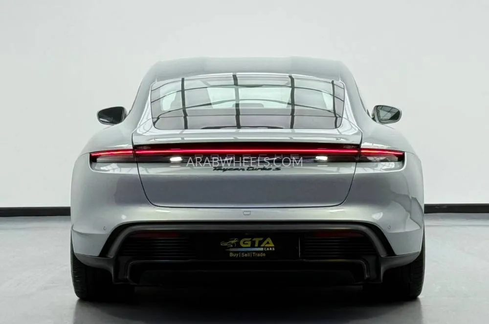 Porsche Taycan 2021 for Sale in Dubai Image-5