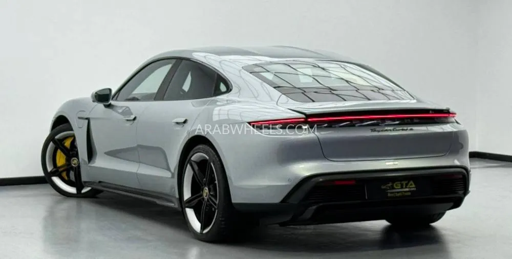 Porsche Taycan 2021 for Sale in Dubai Image-6