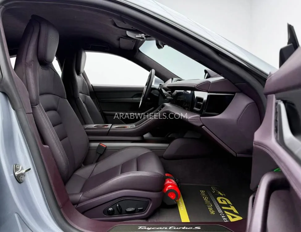 Porsche Taycan 2021 for Sale in Dubai Image-9