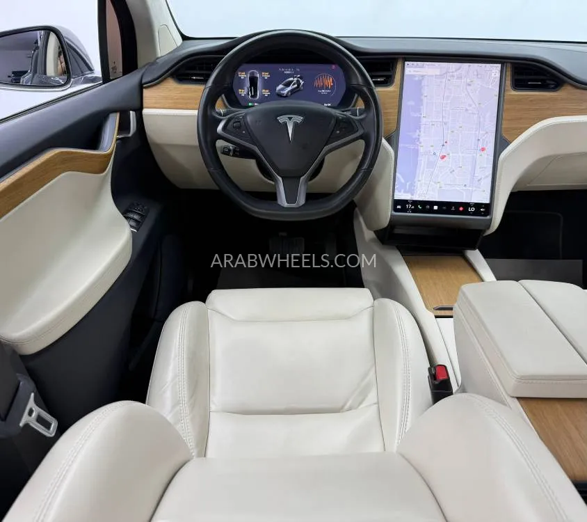 Tesla Model X 2019 for Sale in Dubai Image-14