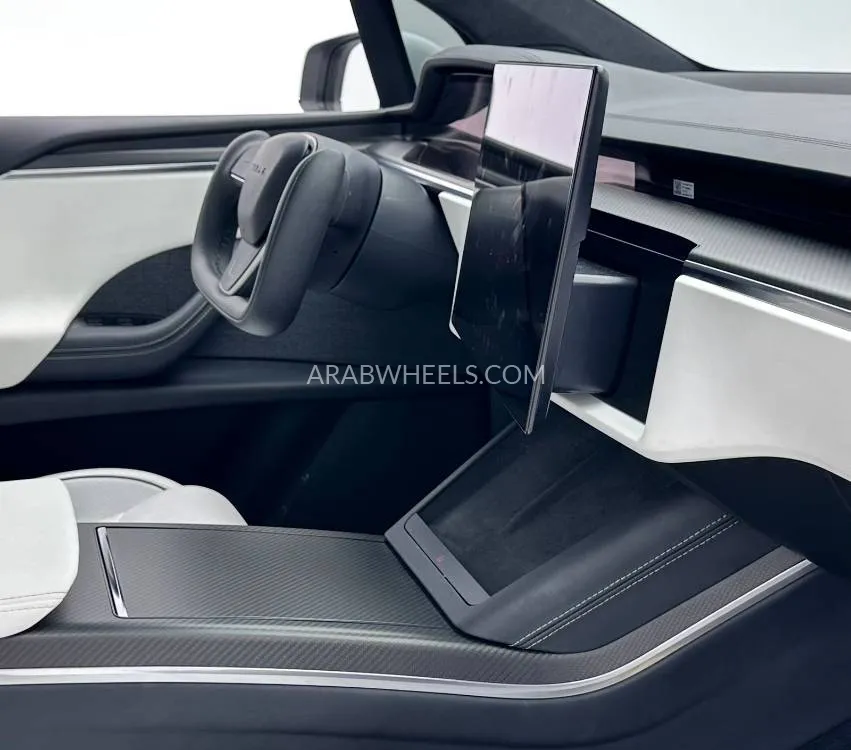 Tesla Model X 2024 for Sale in Dubai Image-13