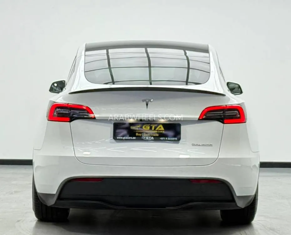 Tesla Model Y 2023 for Sale in Dubai Image-5