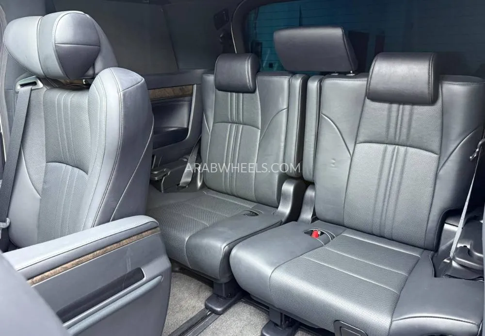Toyota Alphard 2020 for Sale in Dubai Image-14