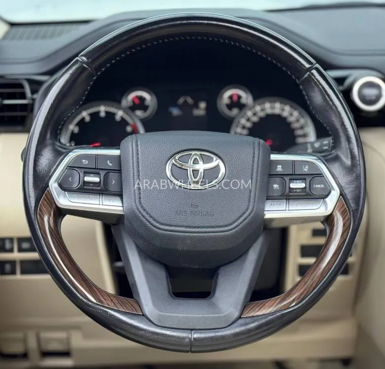 Toyota Land Cruiser 2022 for Sale in Dubai Image-7