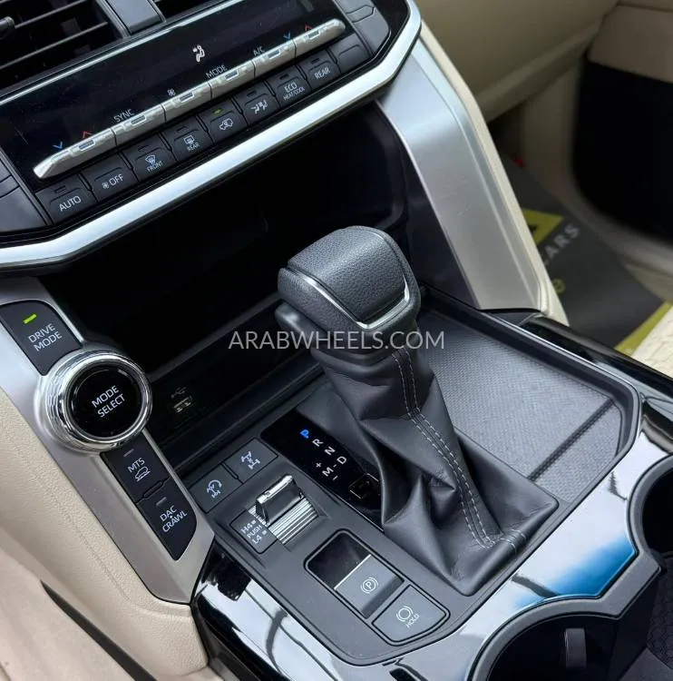 Toyota Land Cruiser 2024 for Sale in Dubai Image-18