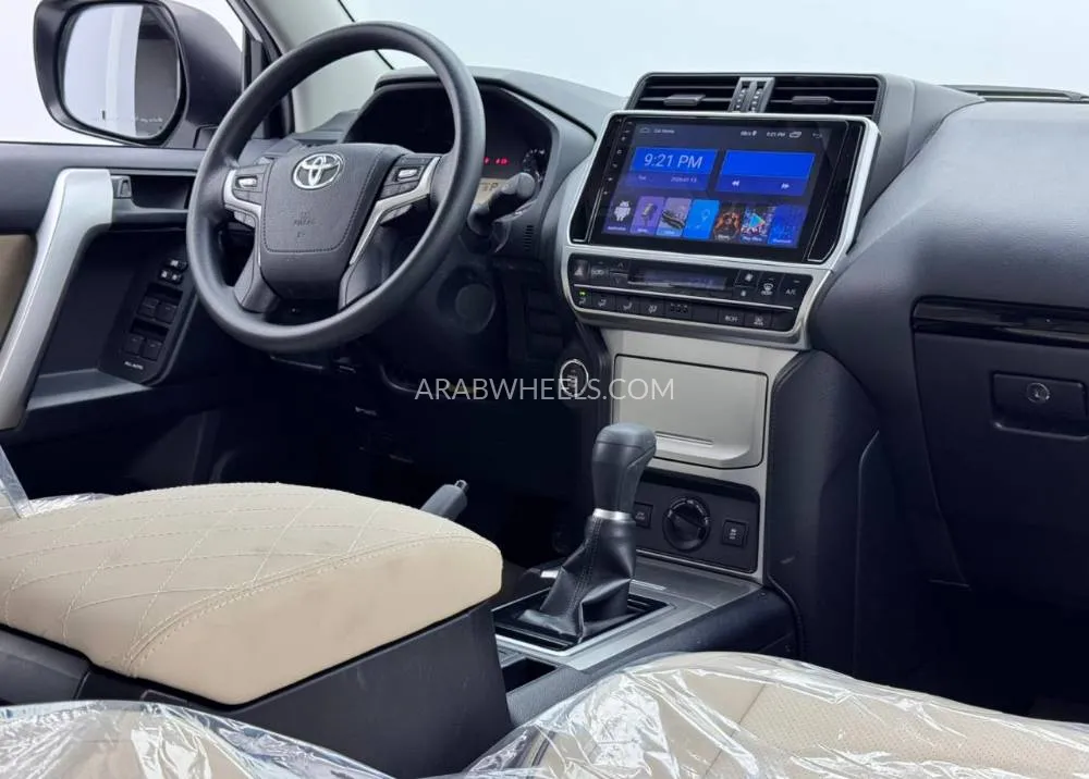 Toyota Land Cruiser Prado 2018 for Sale in Dubai Image-14