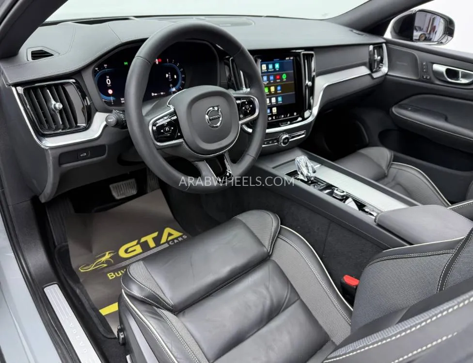 Volvo S60 2024 for Sale in Dubai Image-18