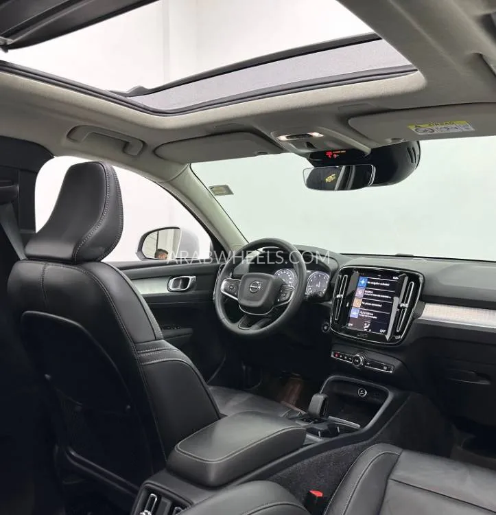 Volvo XC40 2022 for Sale in Dubai Image-11